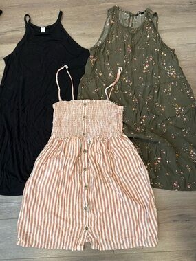 Women’s Summer Dresses size M/L